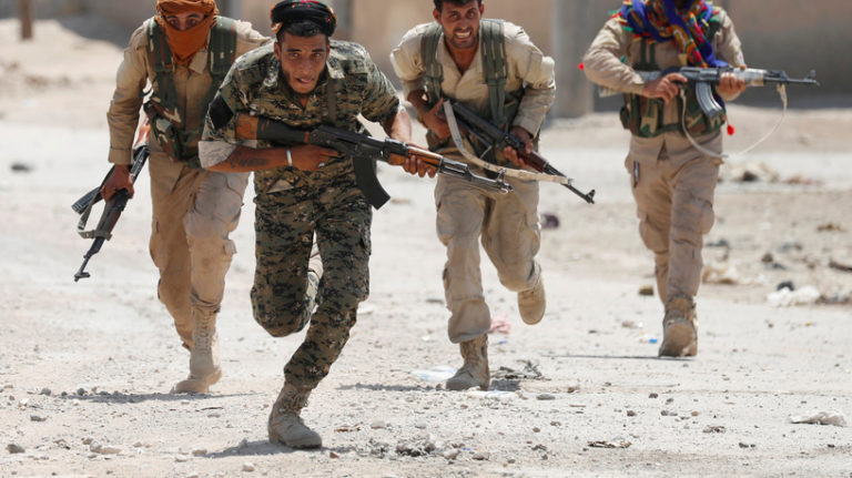 مستغلا انشغال العالم بمكافحة كورونا.. داعش يوسع هجماته في سوريا والعراق